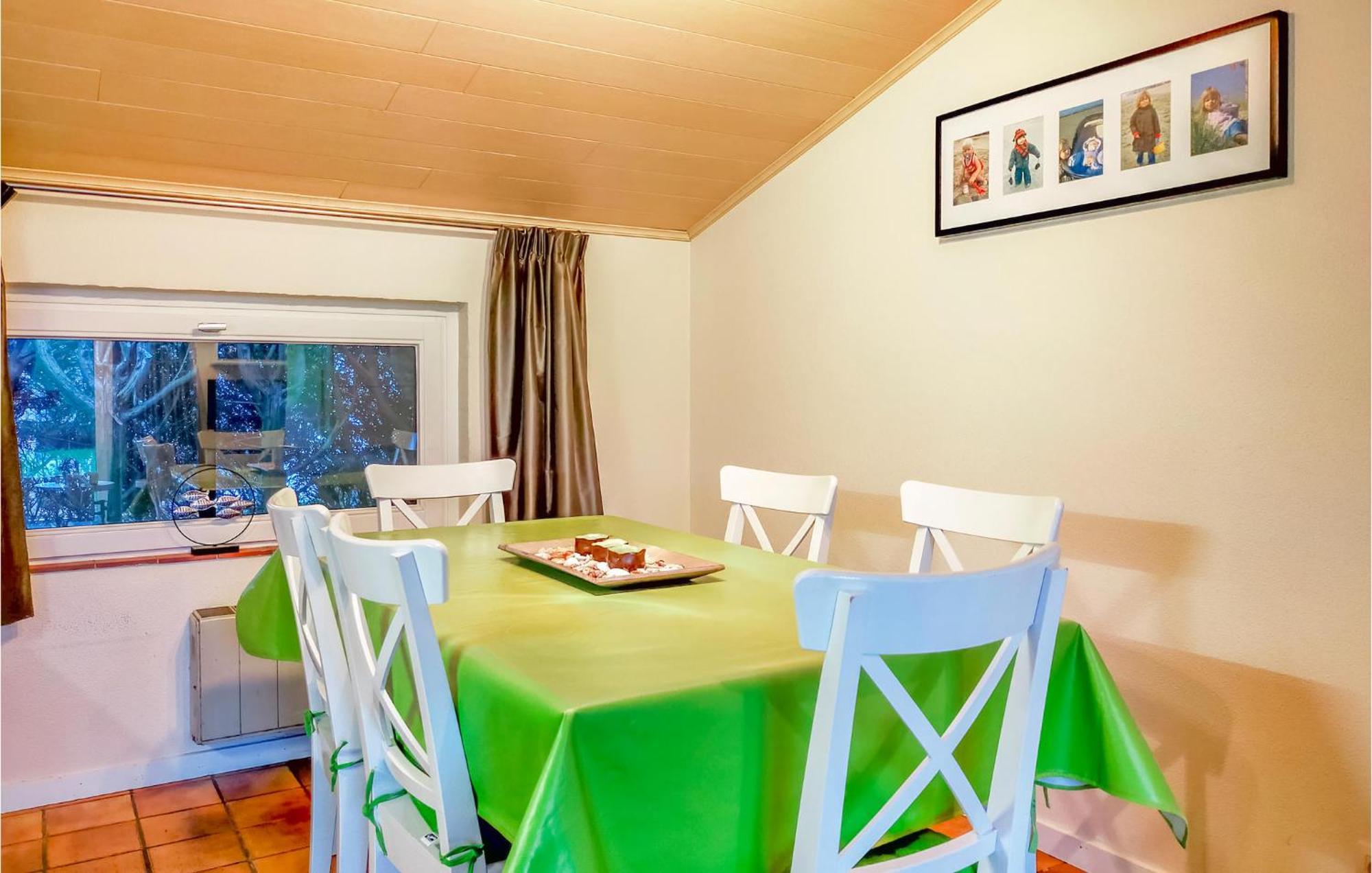 3 Bedroom Awesome Home In Oostduinkerke Exterior foto